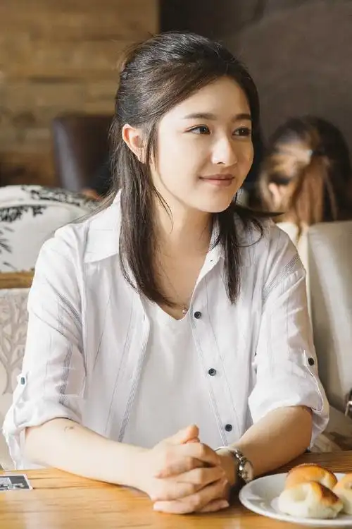 『你好旧时光』 79余周周 ♀李兰迪