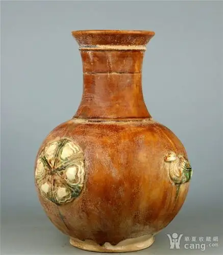 唐代183 唐三彩小开片暗饰刻瓷花卉纹赏瓶