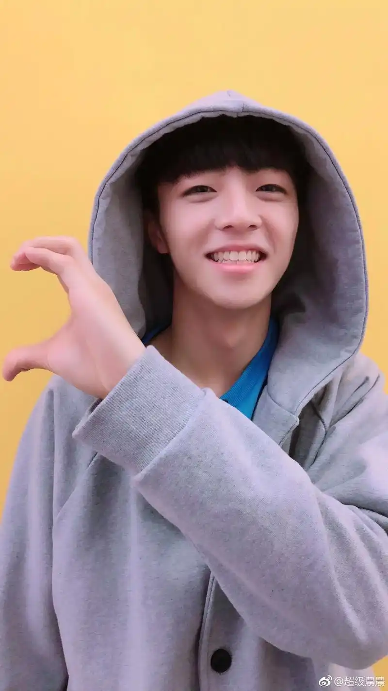 超级农农～#陈立农 #我的阳光男孩 #笑容杀 #分享图片 # - 抖音