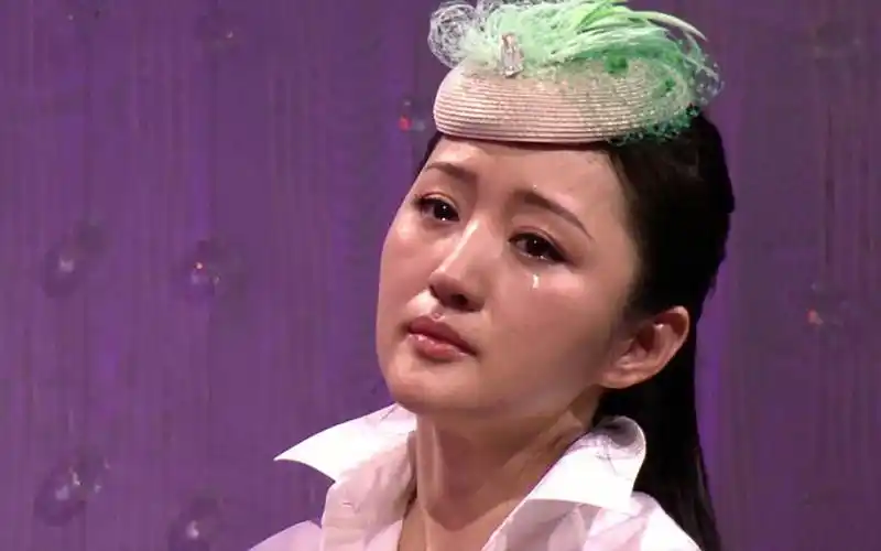 一首《心雨》成就了一代甜歌皇后杨钰莹,30年前满满的初恋回忆_哔哩