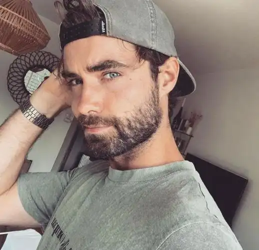 肌肉男:成熟肌肉男欧美大叔阳光帅哥生活自拍度假ins照片-小虾米