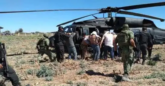 墨西哥毒贩们武器精良,很多武器就连美国特种部队都不会大批装备