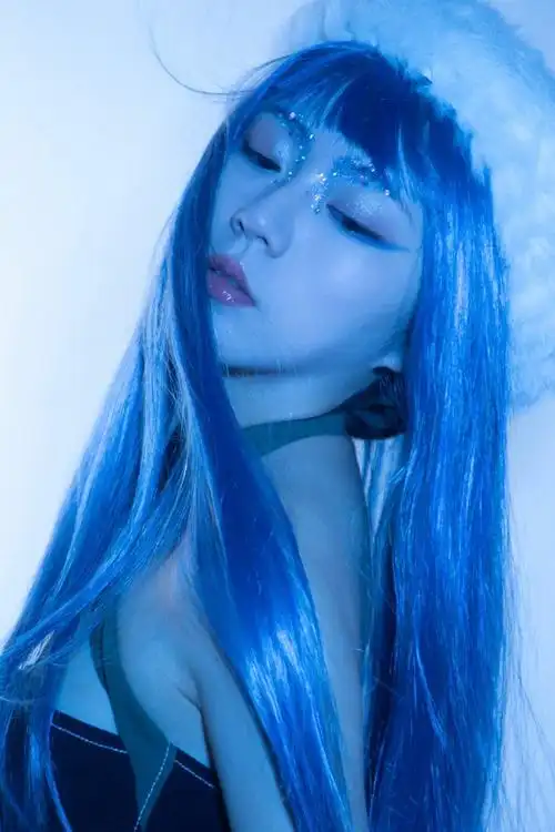 海盐冰蓝妆容|03真的好喜欢这个妆～氛围感满满蓝色下眼线搭配