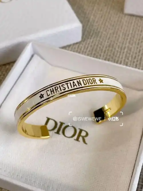 dior迪奥22新款字母开口手镯