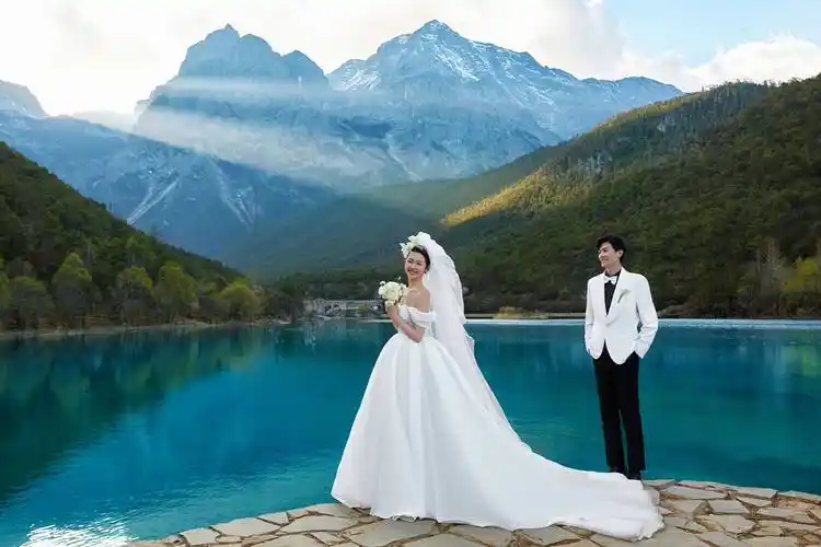 过来人强推的婚纱照,拍完就知道多美了_摄影_店铺_top