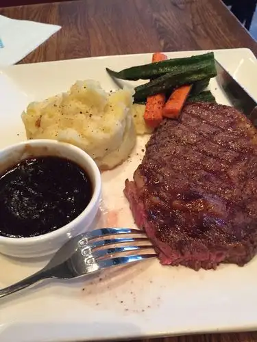 ****们,中饭西餐吃牛排啦!米道香喷喷!