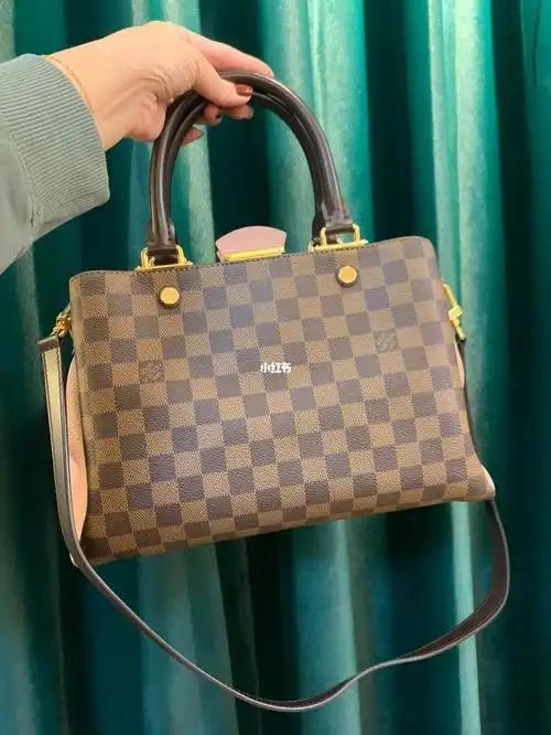 lv 经典棋盘格 妈咪包选她没毛病