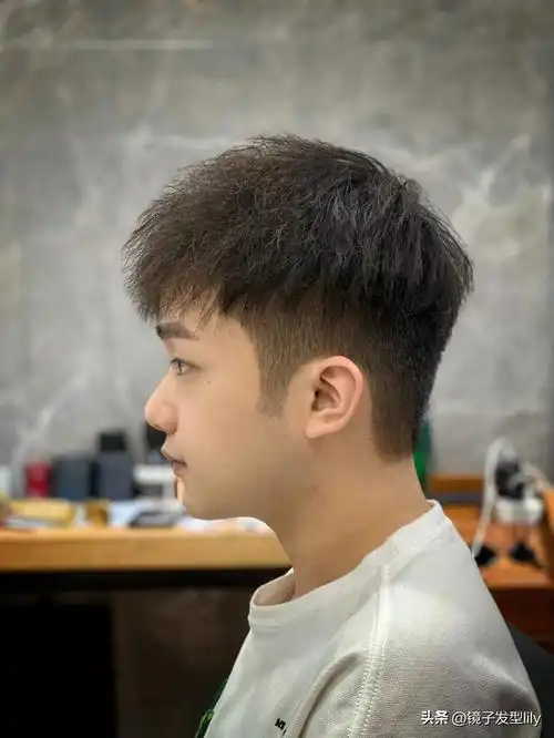 男士胖脸适合的发型,脸胖适合什么发型男士发型(100多款总有适合你的)