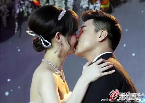 张继科刘诗雯接吻 刘诗雯和张继科接吻照 / 比乐族