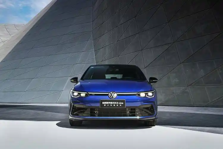 保持海外版外观第八代高尔夫gti为后浪而来