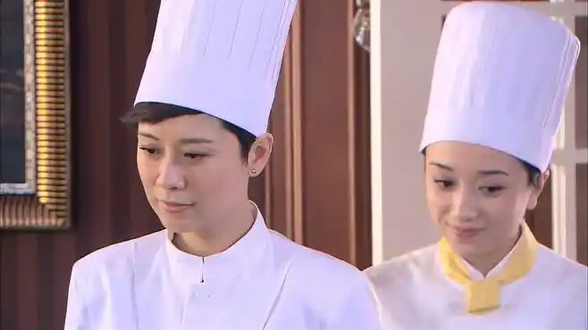 后厨:海清不愧是是美食大师,一碗没放调料汤,竟让评委直呼好喝