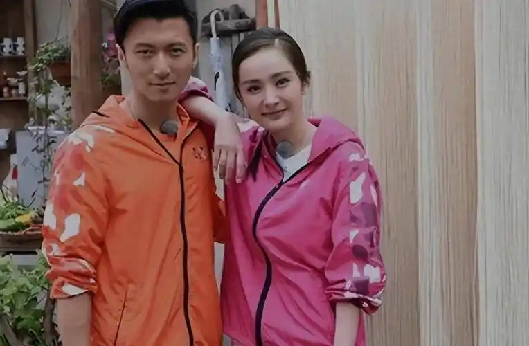 但事实上杨幂和谢霆锋结婚的传闻都是假的.