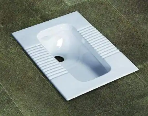 为什么大多数厕所门下面都要留缝隙