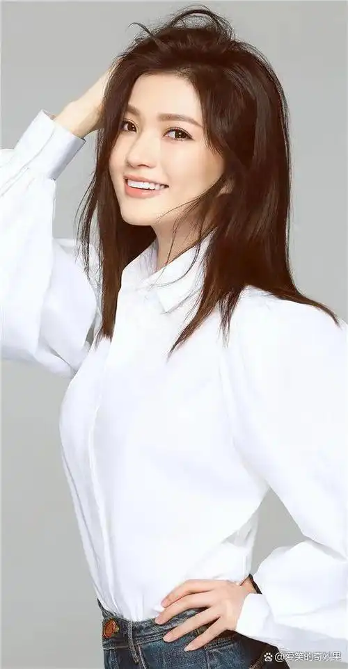 1987年1月19日出生于山东省济南市,中国内地流行乐女歌手,影视演员