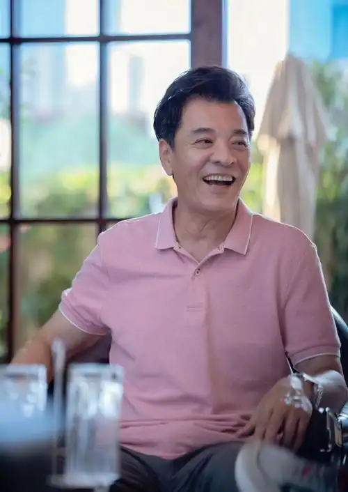 生活万岁收官在即老戏骨刘威倾情演绎国民老爸