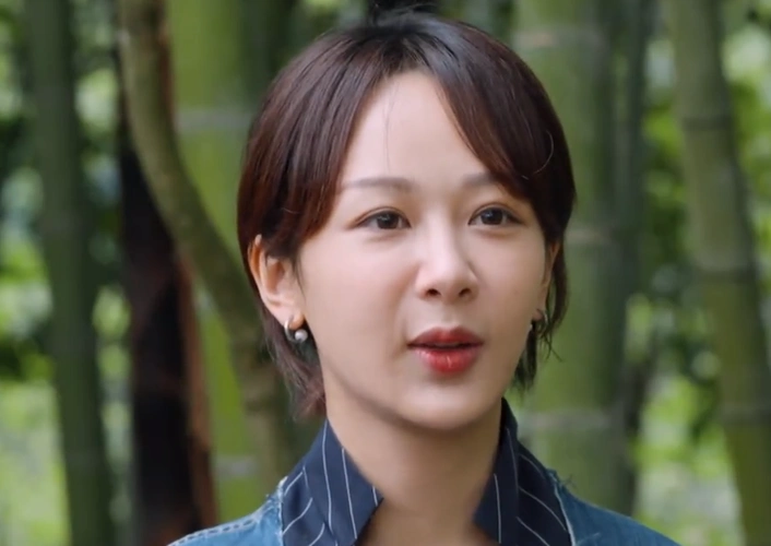杨紫向往的生活素颜首曝光法令纹明显