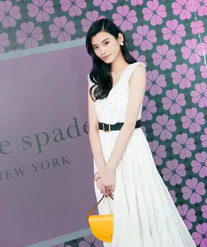 名模奚梦瑶教你最新黑色卷发如何打理