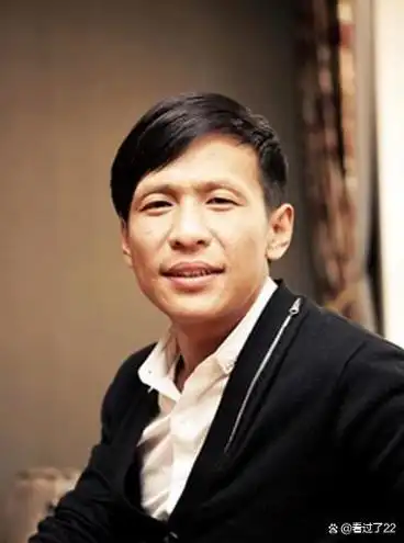 宋小宝不再"扮丑",43岁的他要当爱豆?