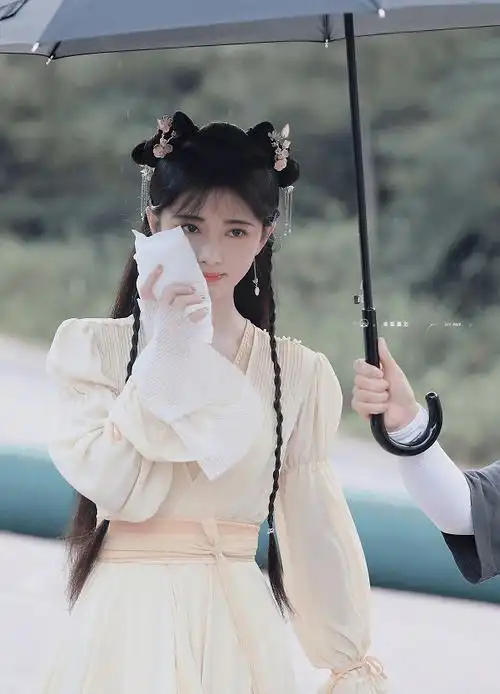 鹅黄色古装衣裙超仙女,自带磨皮让人羡慕_网友_效果_照片