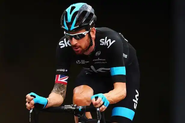 sir bradley wiggins former coach shane sutton urges cycling