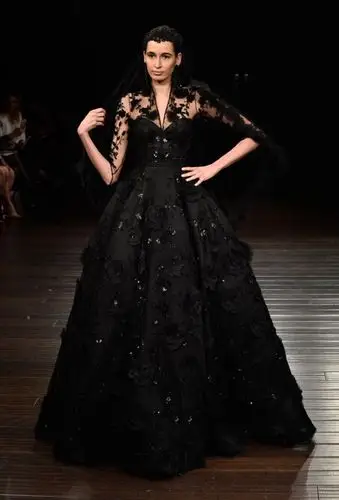 黑色婚纱的寓意是什么至死不渝的爱与忠诚