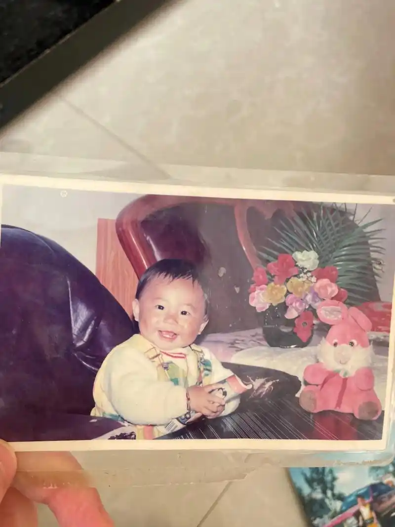 小时候我长这样 #老照片 #怀旧 #童年 #每一张照片都是 - 抖音