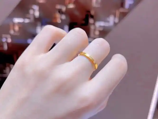黄金戒指
