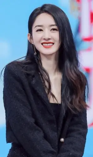 《快乐大本营》里的赵丽颖:青春活力,笑的像花儿一样!