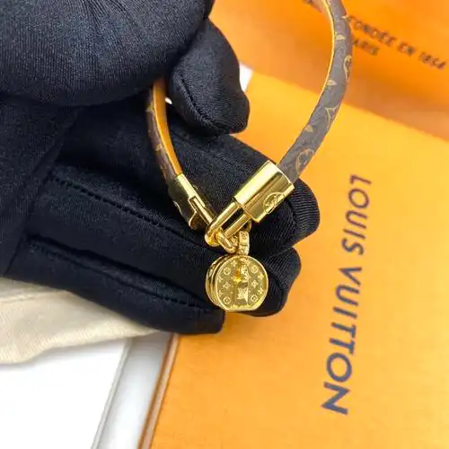 louis vuitton路易·威登女士手镯_【99新】新_2320元_-心上