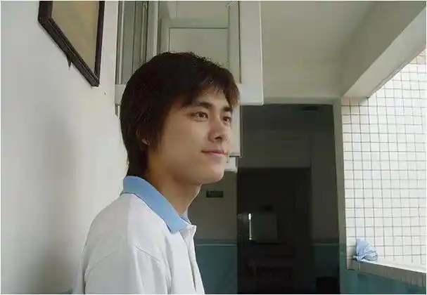 国民校草李易峰的上位史关于他的故事你们知道多少