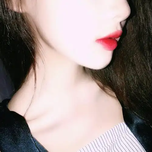 洝大人 半脸女头