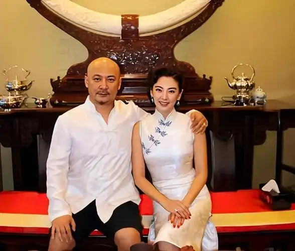 黄渤曾被她亲到羞涩,跟导演同居12年遭抛弃,今47岁坐拥40亿资产