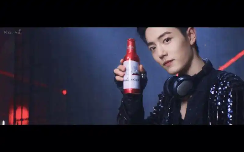 肖战百威这也太帅了