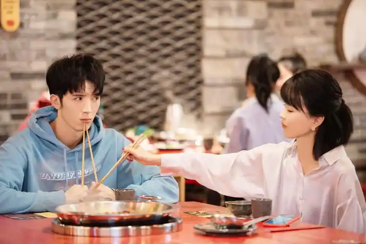 无法抗拒的恋爱甜蜜来袭崔绍阳荧幕初吻甜翻观众