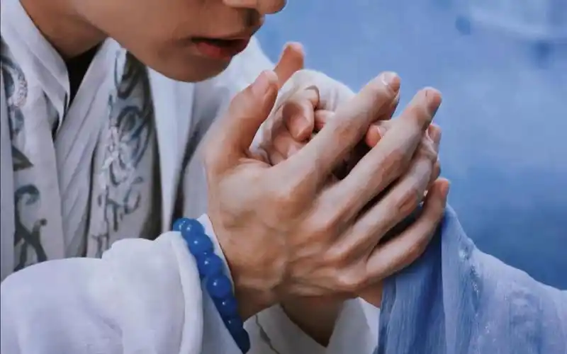 【罗云熙-手控福利】人美,手更美!他就是颜控 手控的天堂