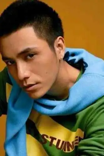 留寸头最帅气的男明星,吴亦凡第十,陈小春第三!