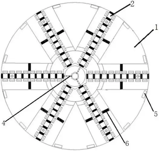 一种膨胀土地层盾构磨桩的盾构机刀盘结构