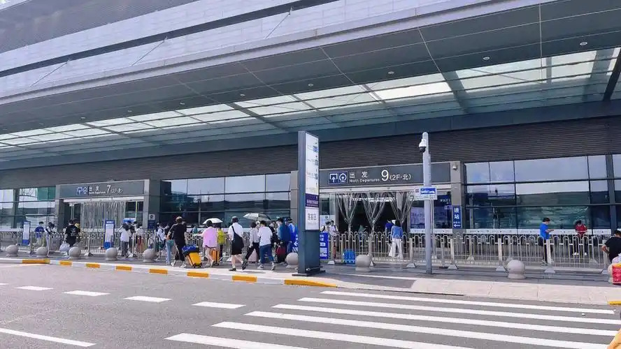 上海虹桥站出发北打车以及快速买咖啡攻略