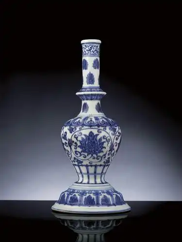 莲纹净瓶】拍卖品_图片_价格_鉴赏_明代青花瓷器_雅昌艺术品拍卖网