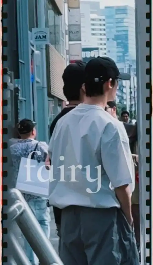 网友日本街头偶遇丁程鑫刘耀文逛街