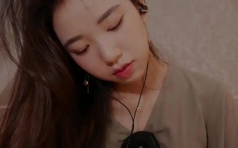 asmryoungchuu听扑通扑通的心跳声睡着了