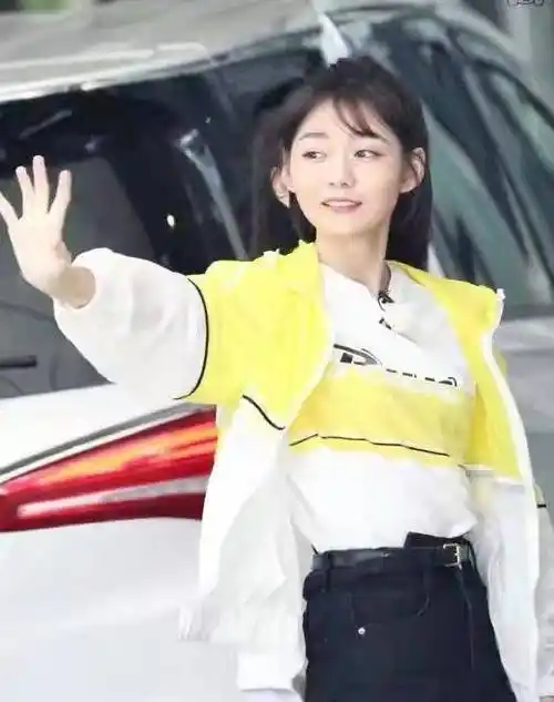 段奥娟身高163cm当和蒋依依同框才知女团的外形优势