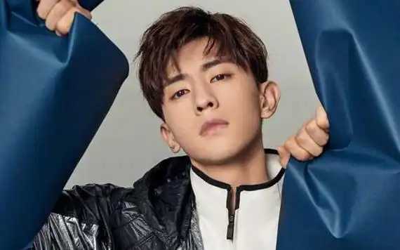 明星#最新男演员影响力排行榜(四)邓伦  1992年10月21日出生于河北省