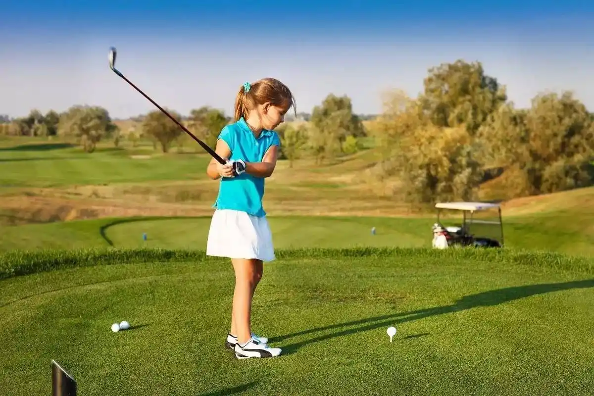 如何让自己的孩子爱上高尔夫
