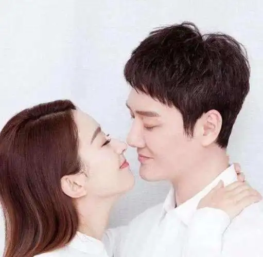 吴亦凡承认与赵丽颖在一起 - 上广常识网