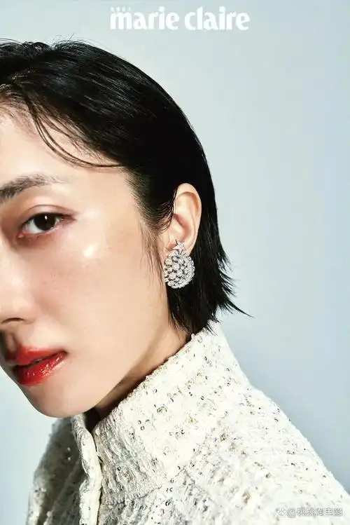 女星桂纶镁台版《marie claire》金九封面,新剧本月末上线