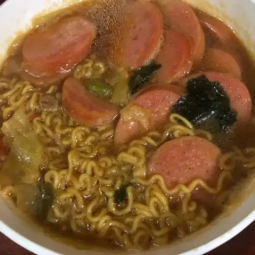 去年疫情我到底吃了多少泡面