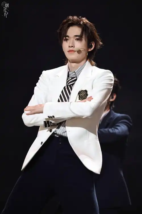 相遇-时代少年团9807@时代少年团-宋亚轩#时代少年团叁重楼暨出道