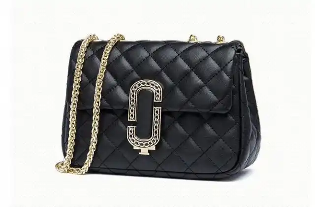 viney为时尚女包品牌,简称薇妮,在1983年成立,专门从事各类箱包,皮带