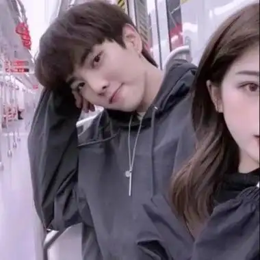 高清一对两张的2021情头情侣双人头像图片